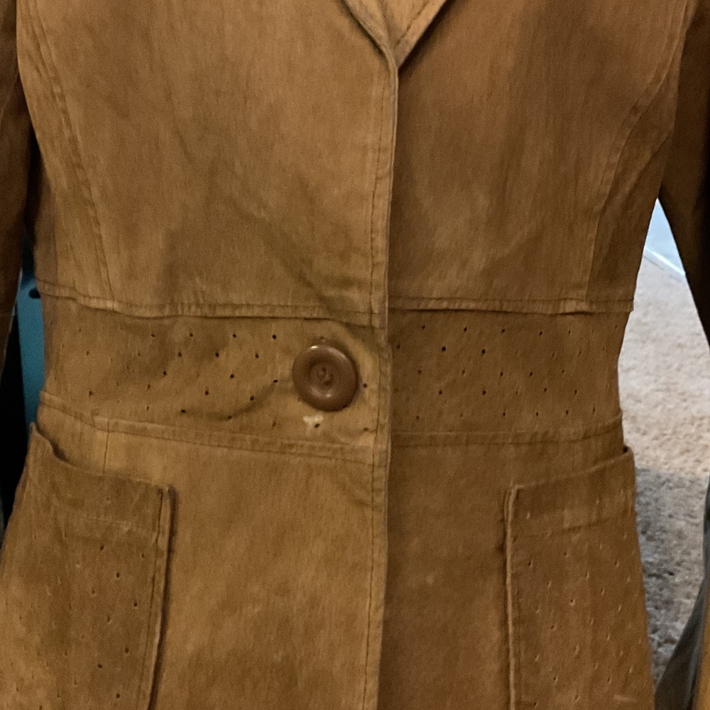 Women's Suede Fitted Blazer Jacket - Camel - Picture 10 of 10